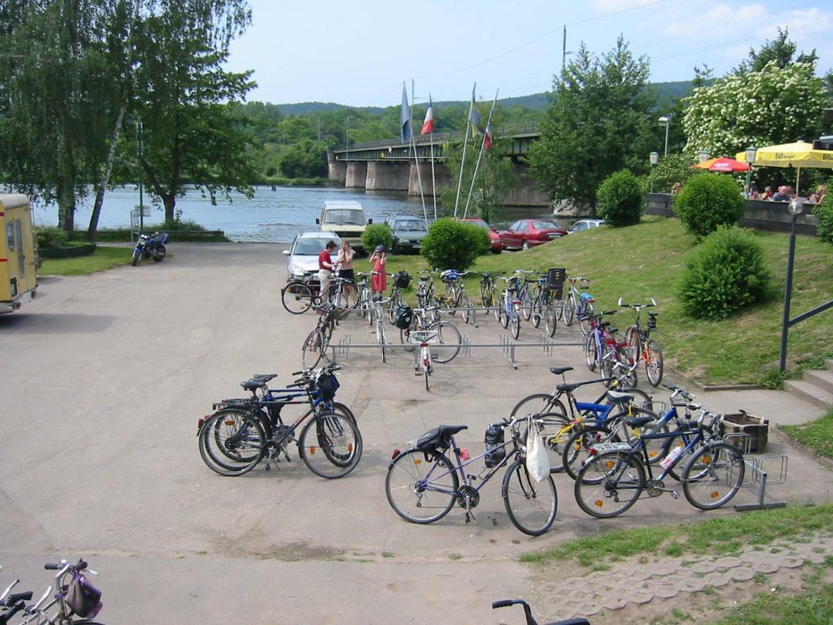 Gaestezimmer Auf Dem Campingplatz Konz Εξωτερικό φωτογραφία
