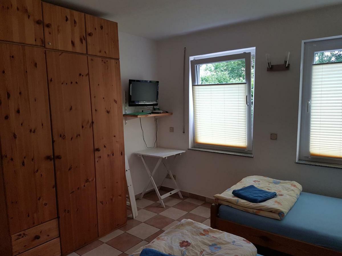 Gaestezimmer Auf Dem Campingplatz Konz Εξωτερικό φωτογραφία