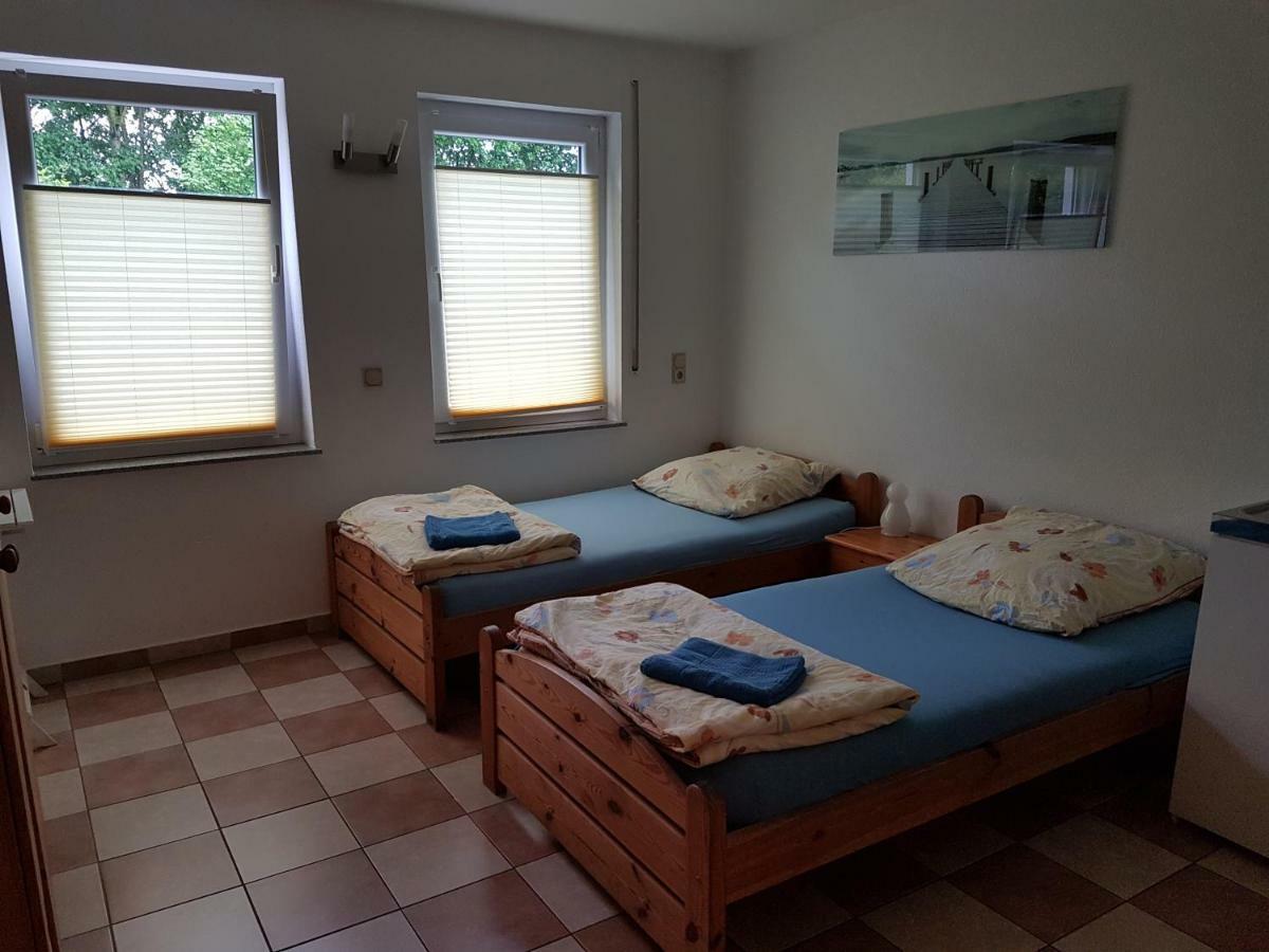 Gaestezimmer Auf Dem Campingplatz Konz Εξωτερικό φωτογραφία